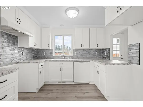 1667 WENDY ST NE, Salem, OR 97305