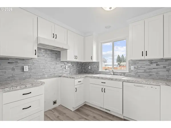 1667 WENDY ST NE, Salem, OR 97305