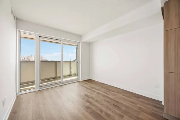 1010 Sandy Beach Road RD #304, Pickering, ON L1W 0C7