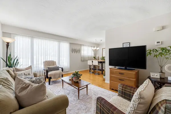 2426 Tait AVE, Burlington, ON L7P 1H1