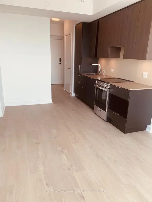3900 Confederation RD #3408, Mississauga, ON L5B 0M3