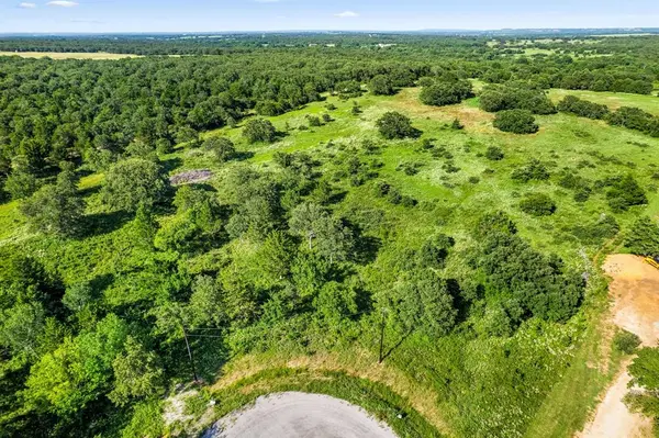 355 Trailride Lane, Nocona, TX 76255