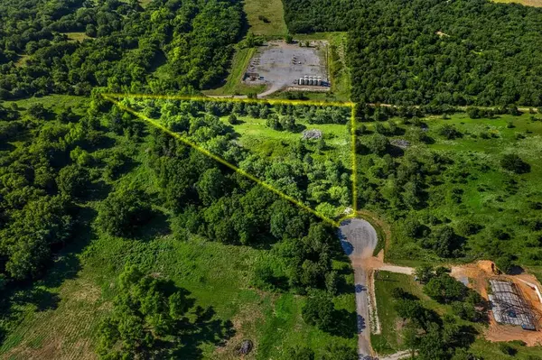 355 Trailride Lane, Nocona, TX 76255