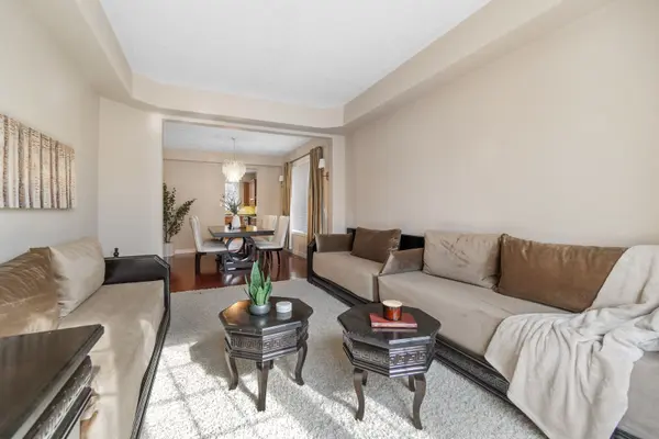 303 Winterburg CT, Waterloo, ON N2V 2S8