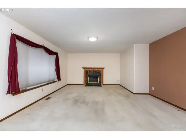 34305 NE HERON MEADOWS DR, Scappoose, OR 97056