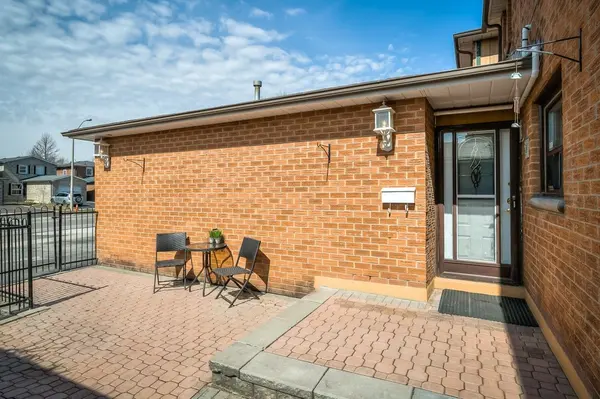 123 Kersey CRES #MAIN & SECOND FLOORS, Richmond Hill, ON L4C 5X4