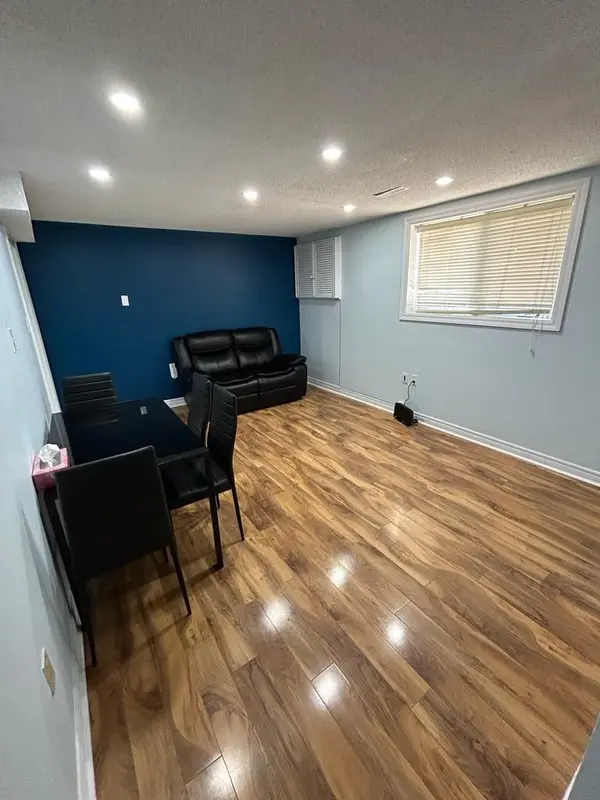 4 LASCELLES BLVD DR #Bsmt, Brampton, ON L6S 3T3