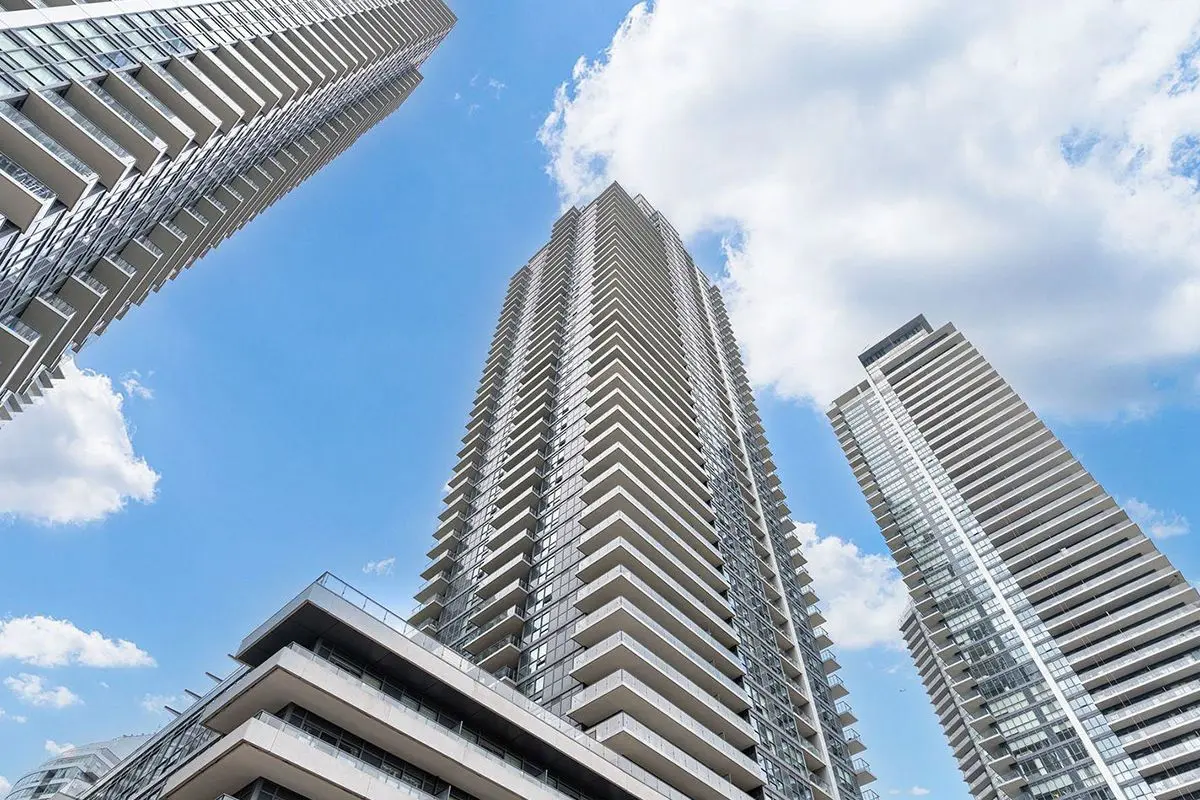 2220 Lakeshore BLVD W #3410, Toronto W06, ON M8V 1A4