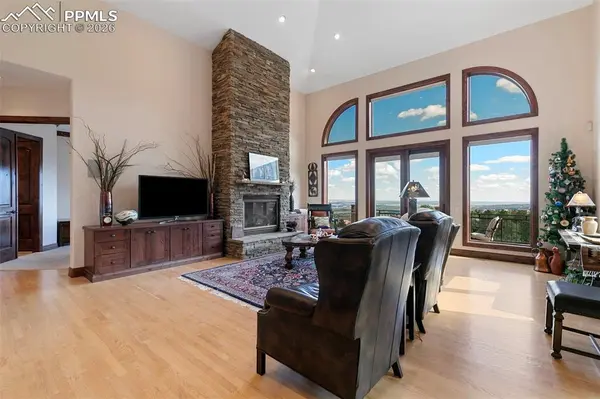 2855 Aquila CT, Colorado Springs, CO 80906