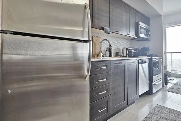 2220 Lakeshore BLVD W #3410, Toronto W06, ON M8V 1A4