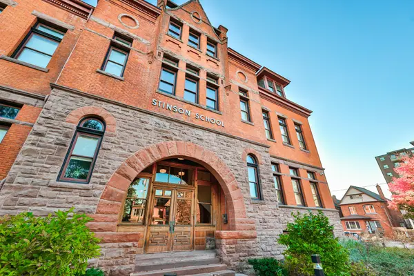 200 Stinson ST #318, Hamilton, ON L8N 4J5