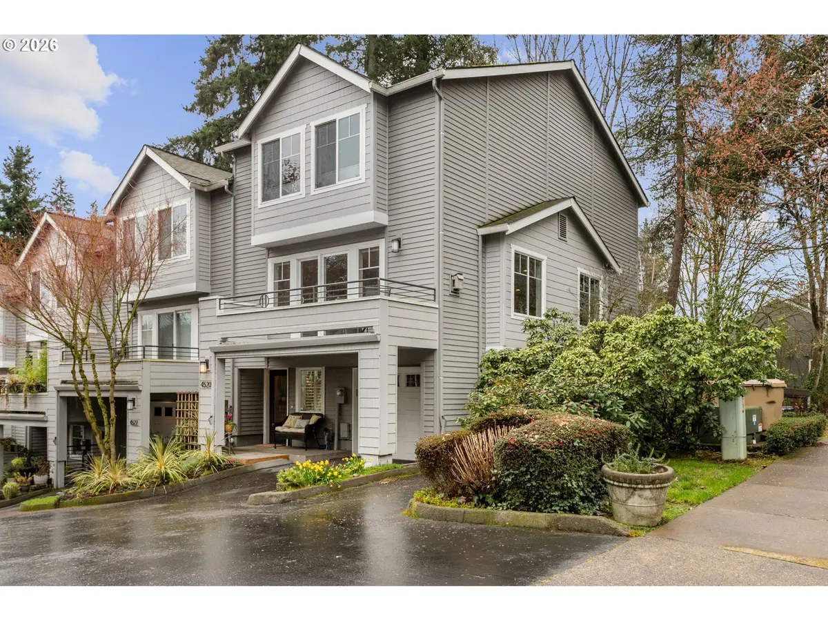 4520 LOWER DR, Lake Oswego, OR 97035