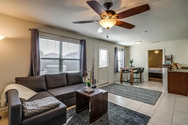 605 Hidden Dale Drive, Fort Worth, TX 76140