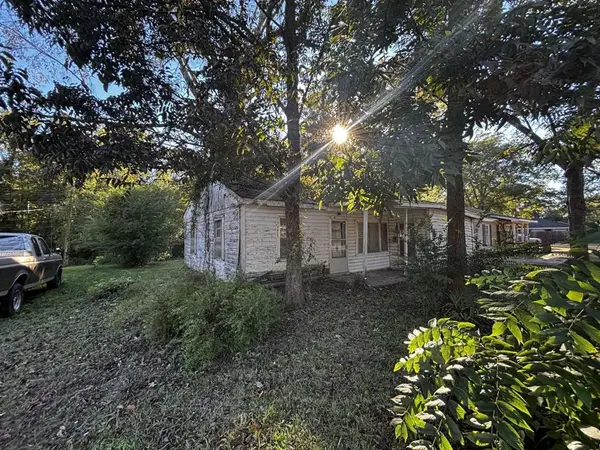 407 S Park Drive, Springhill, LA 71075