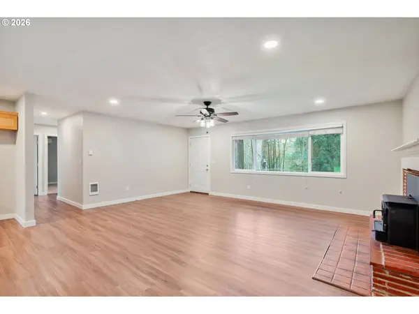 123 HARYU RD, Longview, WA 98632