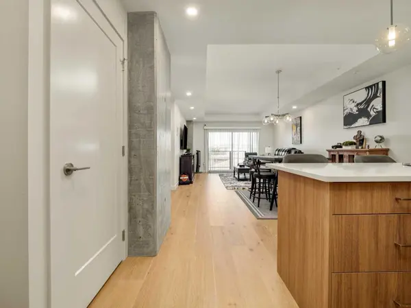 102 Scenic DR N #218, Lethbridge, AB T1J 0J4