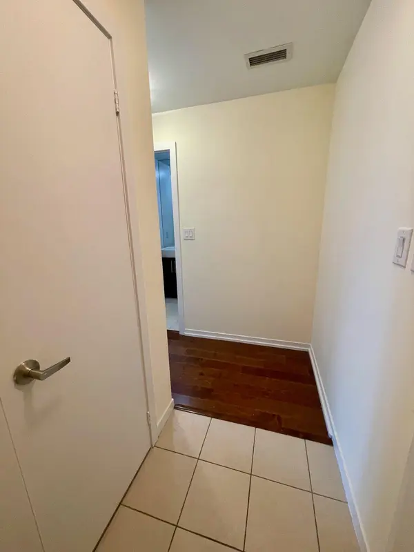 55 Bremner BLVD #1311, Toronto C01, ON M5V 0A1