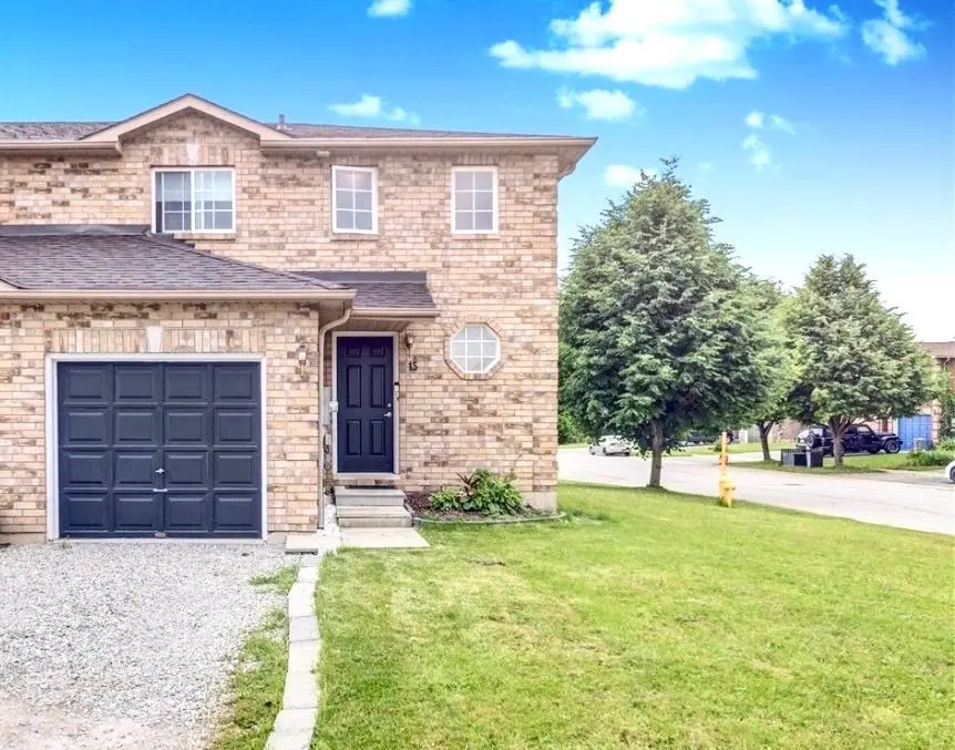 15 Hewitt PL, Barrie, ON L4M 7B3