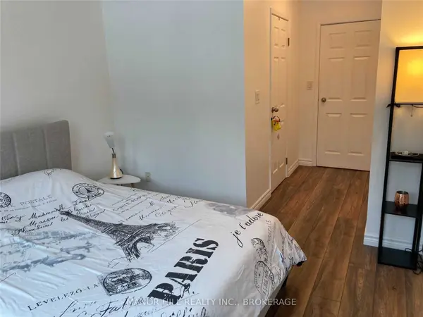 222 The Esplanade N/A #325, Toronto C08, ON M5A 4M8