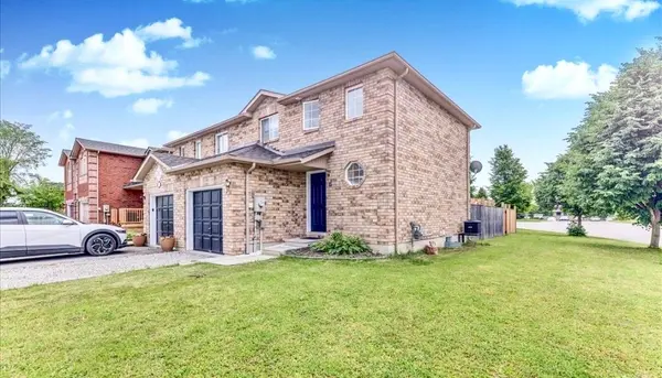 15 Hewitt PL, Barrie, ON L4M 7B3