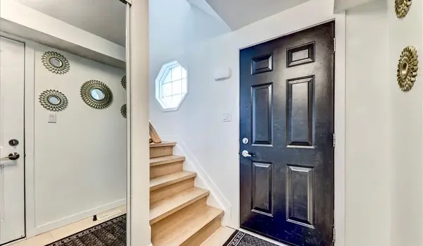 15 Hewitt PL, Barrie, ON L4M 7B3