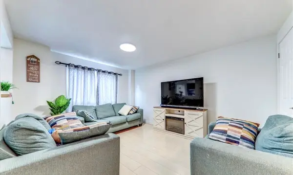 15 Hewitt PL, Barrie, ON L4M 7B3