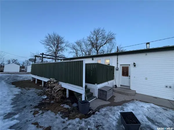 102 3rd STREET E, Carnduff, SK S0C 0S0