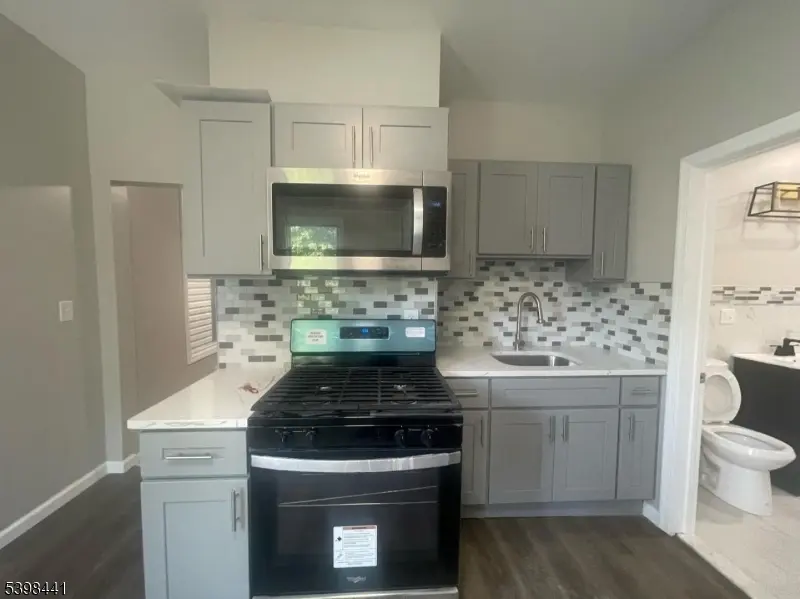 160 12Th Ave #2, Paterson City, NJ 07501