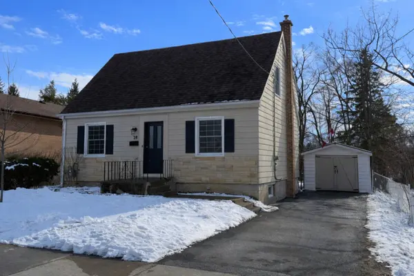 28 Fairway AVE, Belleville, ON K8N 4B3