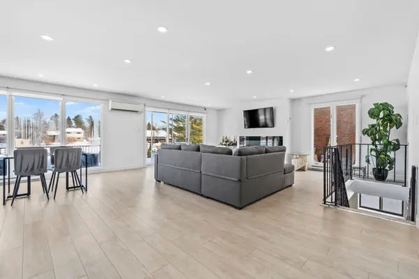 72 WILLOWBANK RD W, Front Of Leeds & Seeleys Bay, ON K7G 2V5