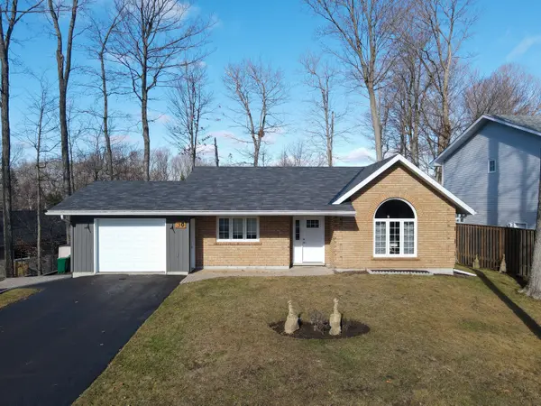 30 Shaw CRES, Huntsville, ON P1H 1T7