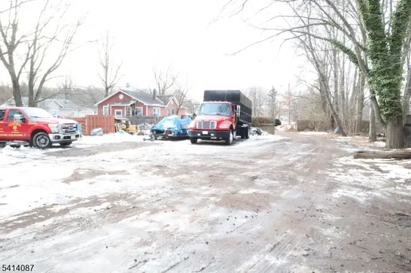 1433 Finnegan Ln, North Brunswick Twp., NJ 08902