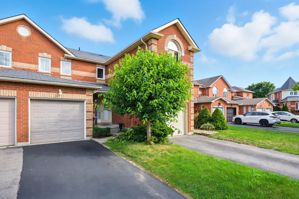 99 Creekwood CRES, Whitby, ON L1R 2K1