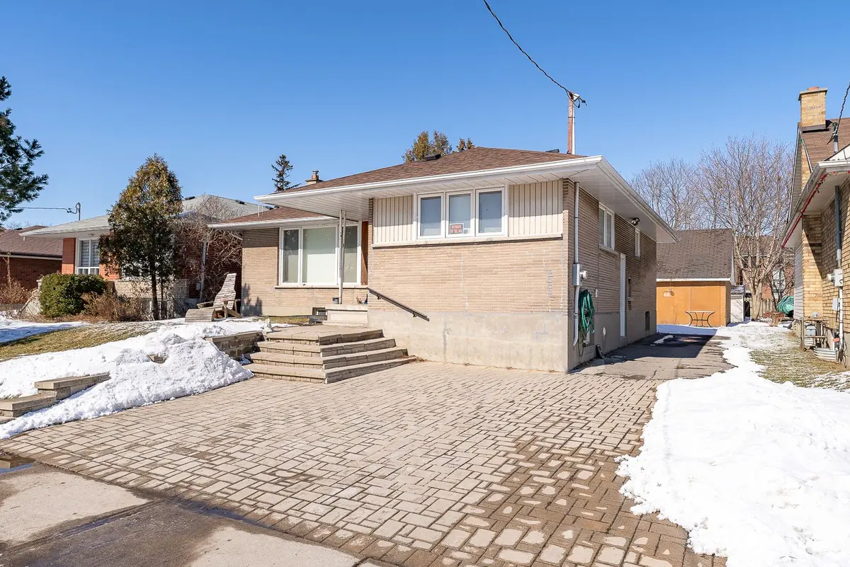 278 Malaga RD #Basement, Oshawa, ON L1J 1N7