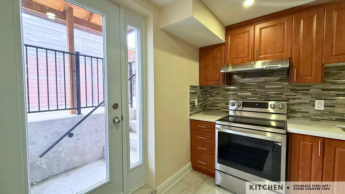 140 Queen Mary DR, Brampton, ON L7A 2R5