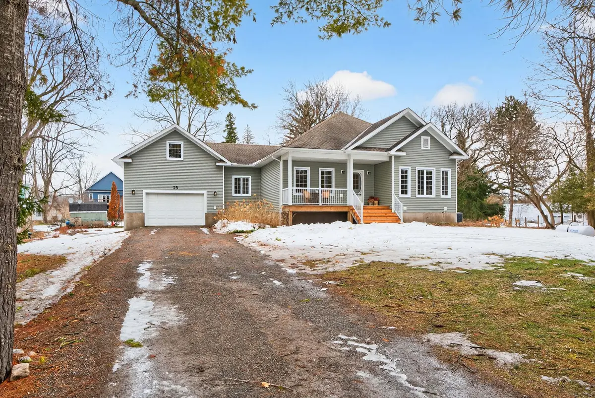 25 George ST E, Westport, ON K0G 1X0