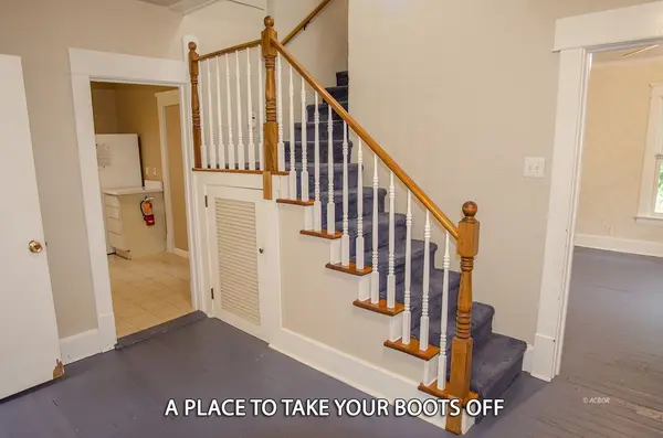 8181 Dairy Ln, Athens, OH 45701