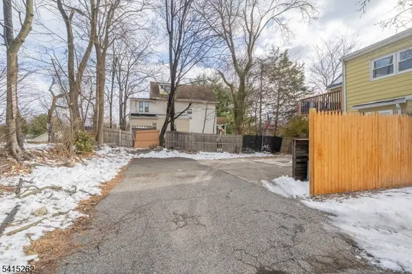 56 Pine Street, Verona Twp., NJ 07044