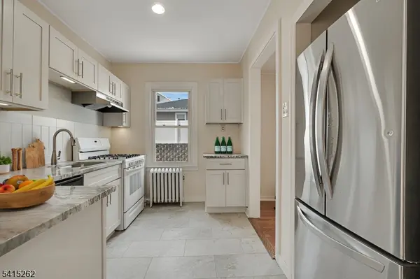 56 Pine Street, Verona Twp., NJ 07044