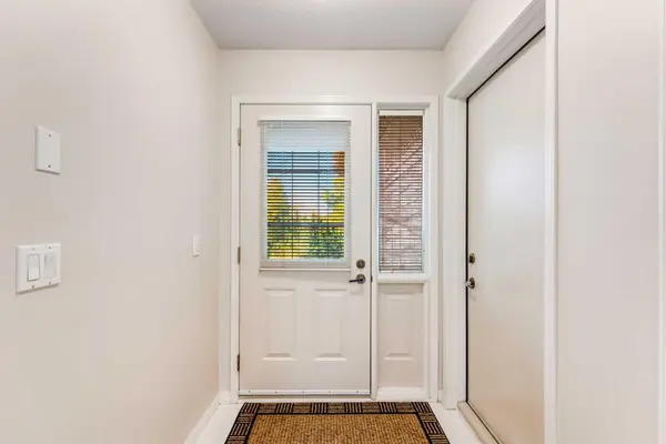 213 Dayspring Bay, Rural Rocky View County, AB T1X 1G3