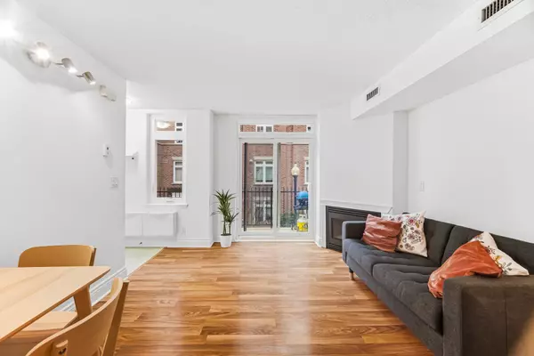 Toronto C10, ON M4S 2H7,83 Lillian ST #25