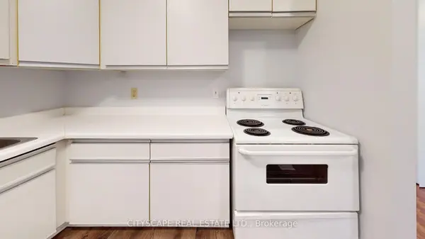 1450 Glen Abbey Gate #922, Oakville, ON L6M 2V7