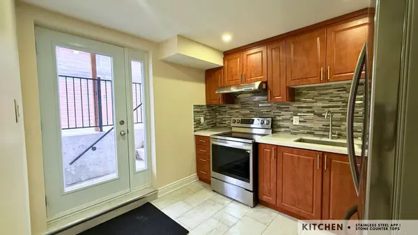 140 Queen Mary DR, Brampton, ON L7A 2R5