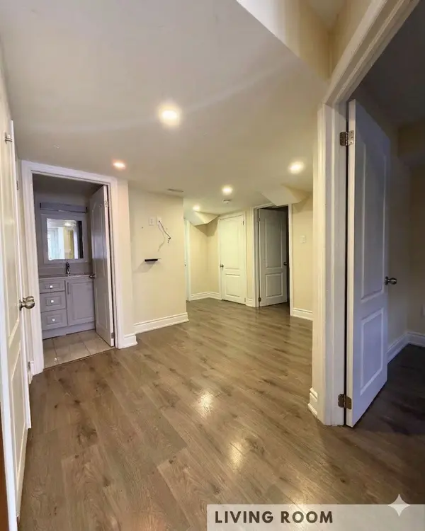 140 Queen Mary DR, Brampton, ON L7A 2R5