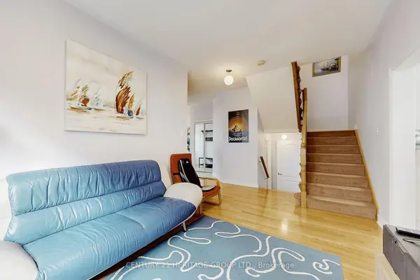 4 Sunnyvale Gate, Brampton, ON L6S 6J3