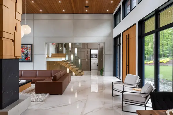 300 West Browns RD, Huntsville, ON P1H 2J3