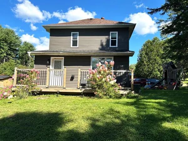 205 First AVE, Armour, ON P0A 1C0