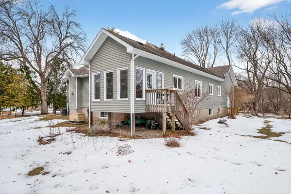 25 George ST E, Westport, ON K0G 1X0