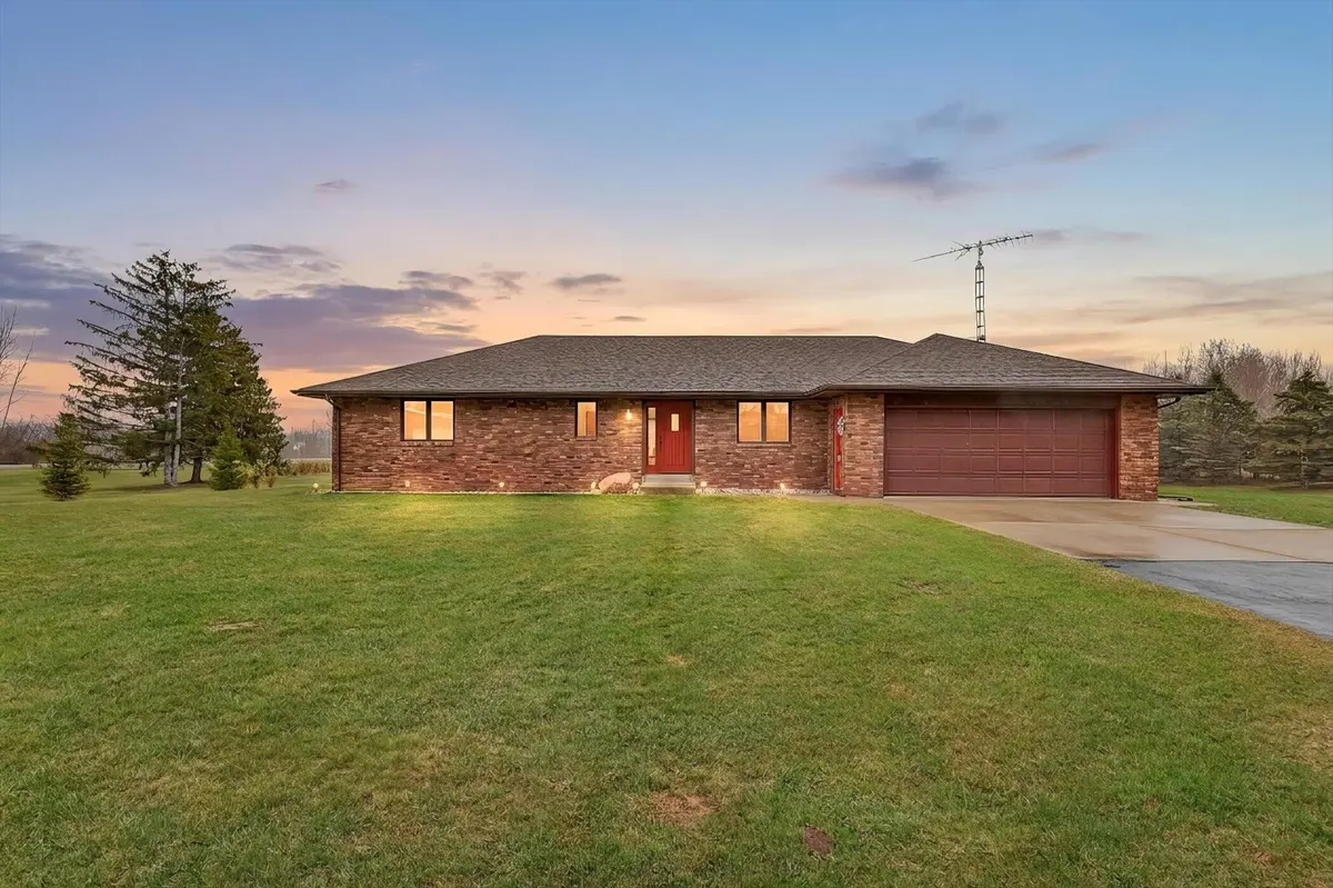 41615 M 43, Waverly Twp, MI 49079