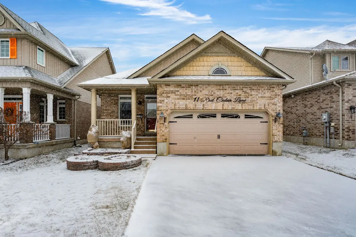 11 Red Cedar LN, Essa, ON L3W 0P5